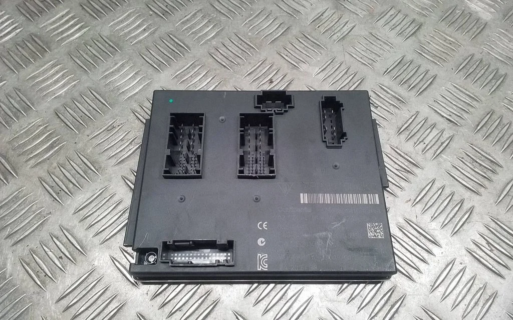 Central body control module – Porsche Macan (95B) (2019-)
