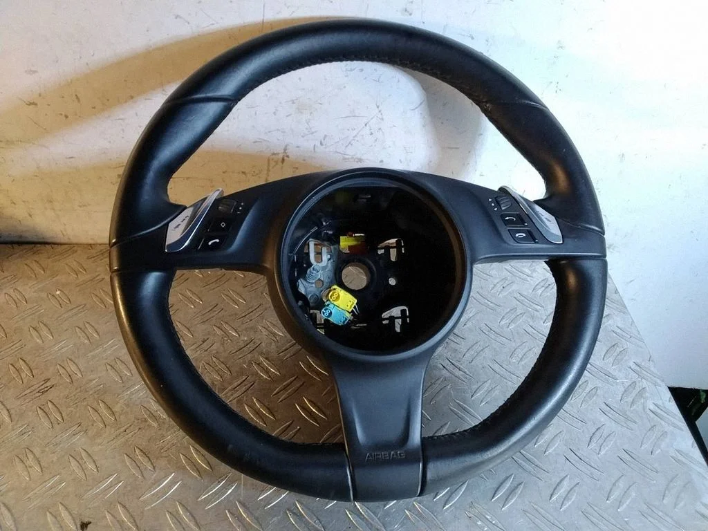 Steering wheel – Porsche 911 991 (2011-2019)