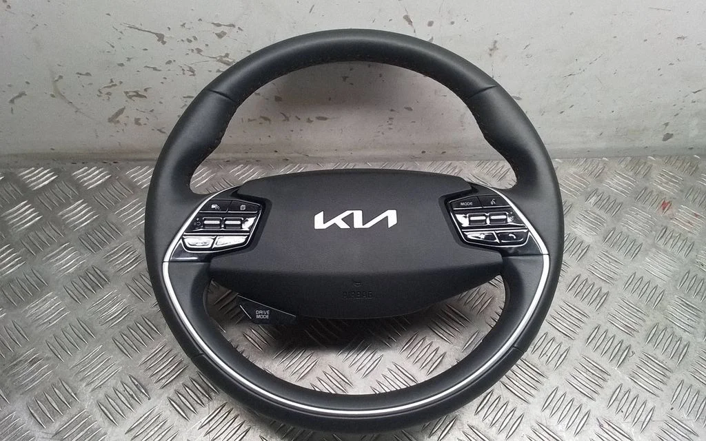Steering wheel