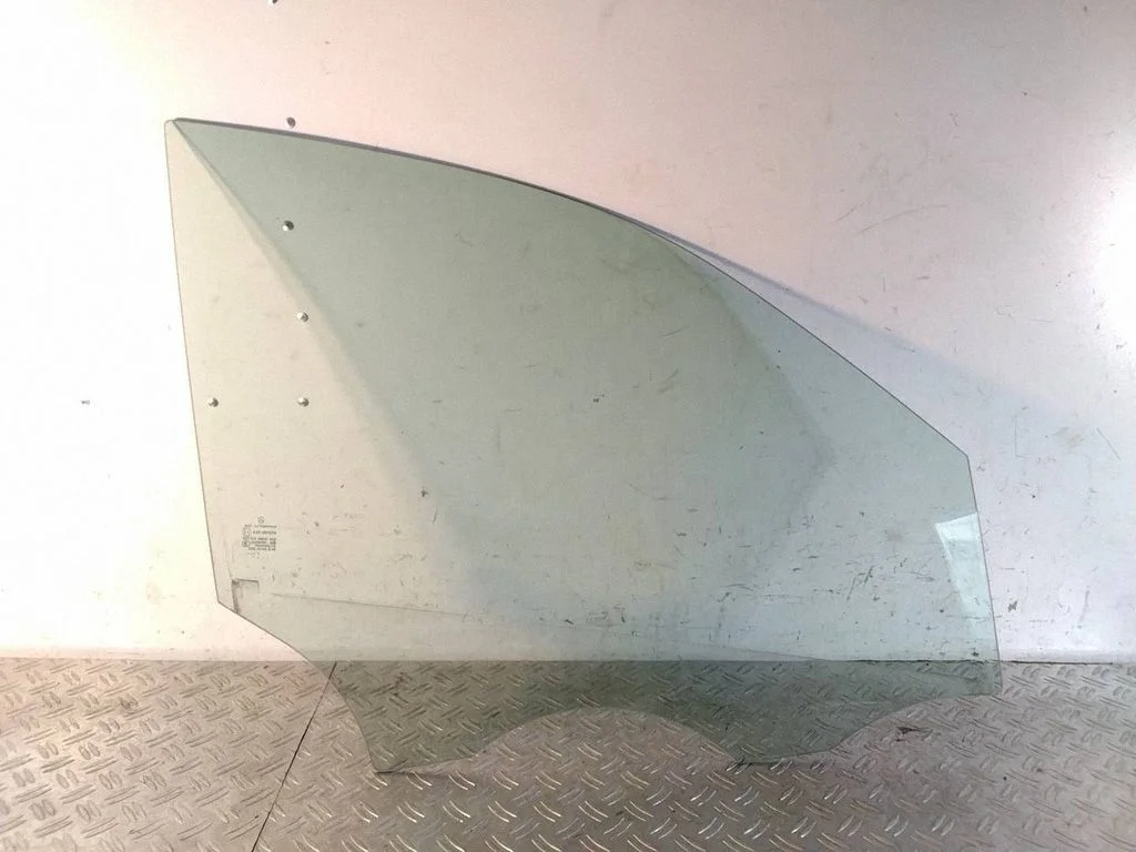 Front door window glass four-door – Mercedes-Benz GLS-Class X166 (2015-2019)