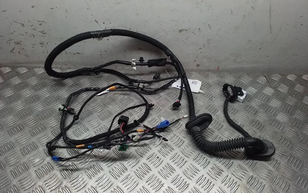 Front door wiring loom – Tesla Model Y (2020-)