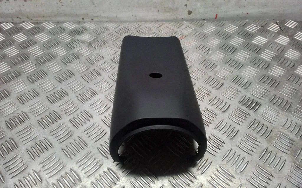 Roolisamba kate – Tesla Model Y (2020-)