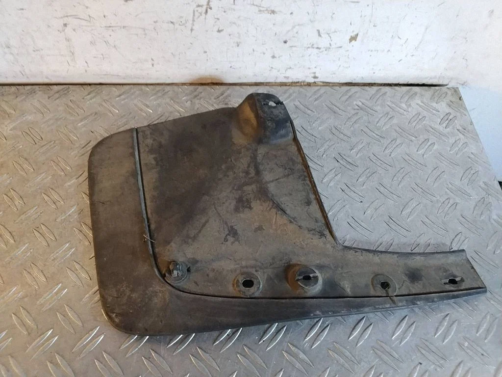 Front mudguard – Toyota Land Cruiser (J150) (2009-)