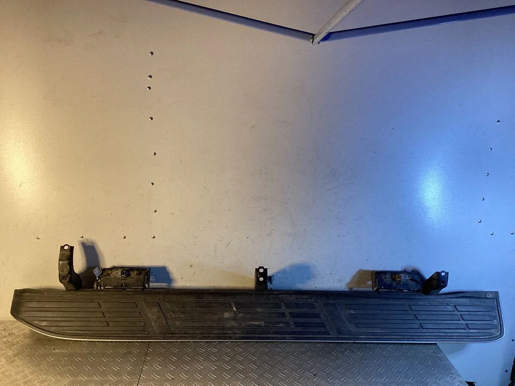 Sill – Toyota Land Cruiser (J150) (2009-)