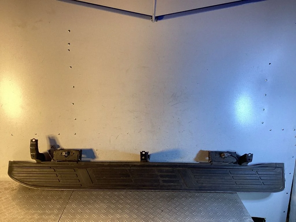 Sill – Toyota Land Cruiser (J150) (2009-)