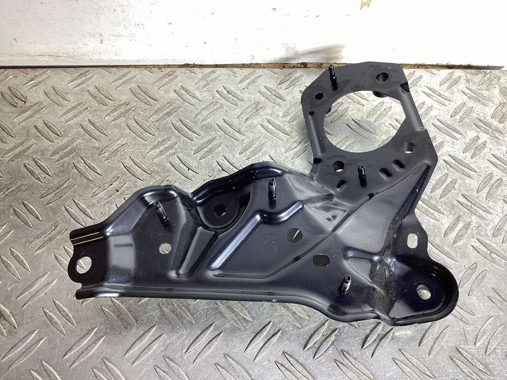 Accelerator throttle pedal bracket – Lexus NX (2021-)