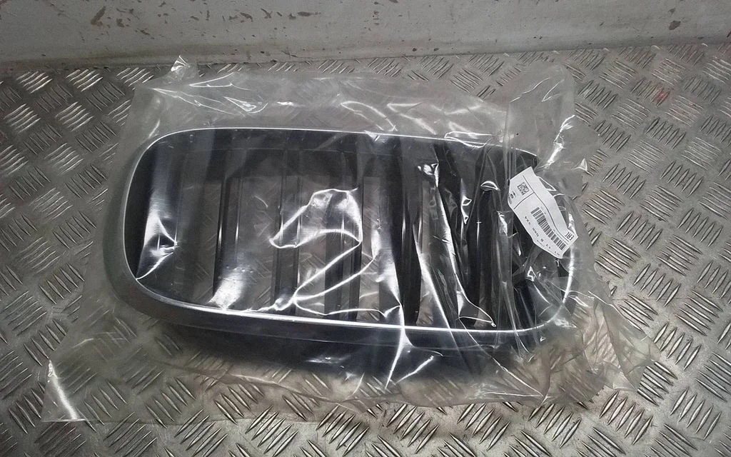 Front grill – BMW X5 F15 (2013-2017)