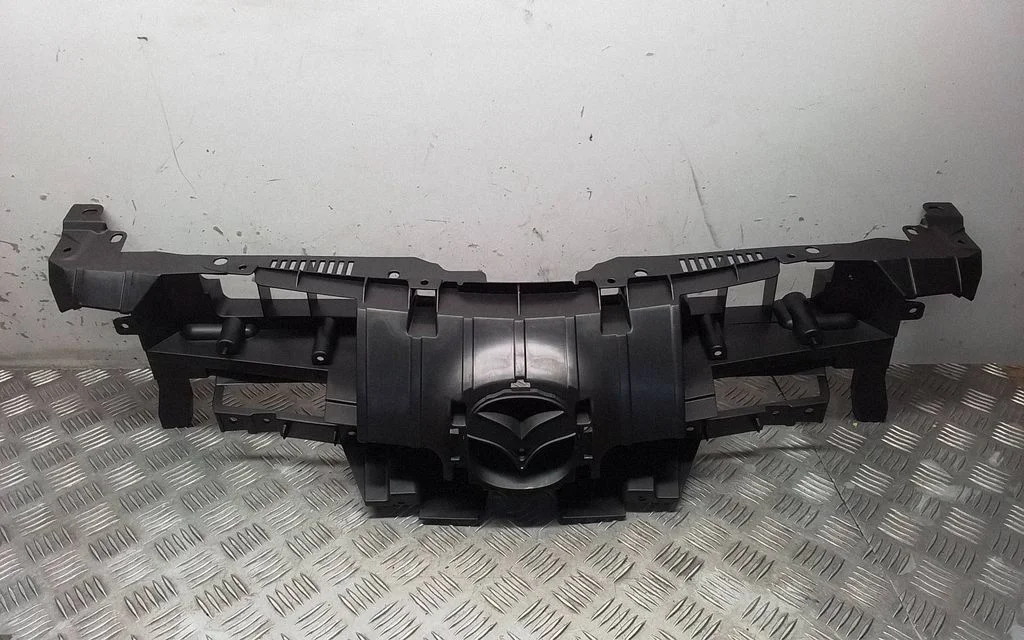 Front grill BCW8507M1