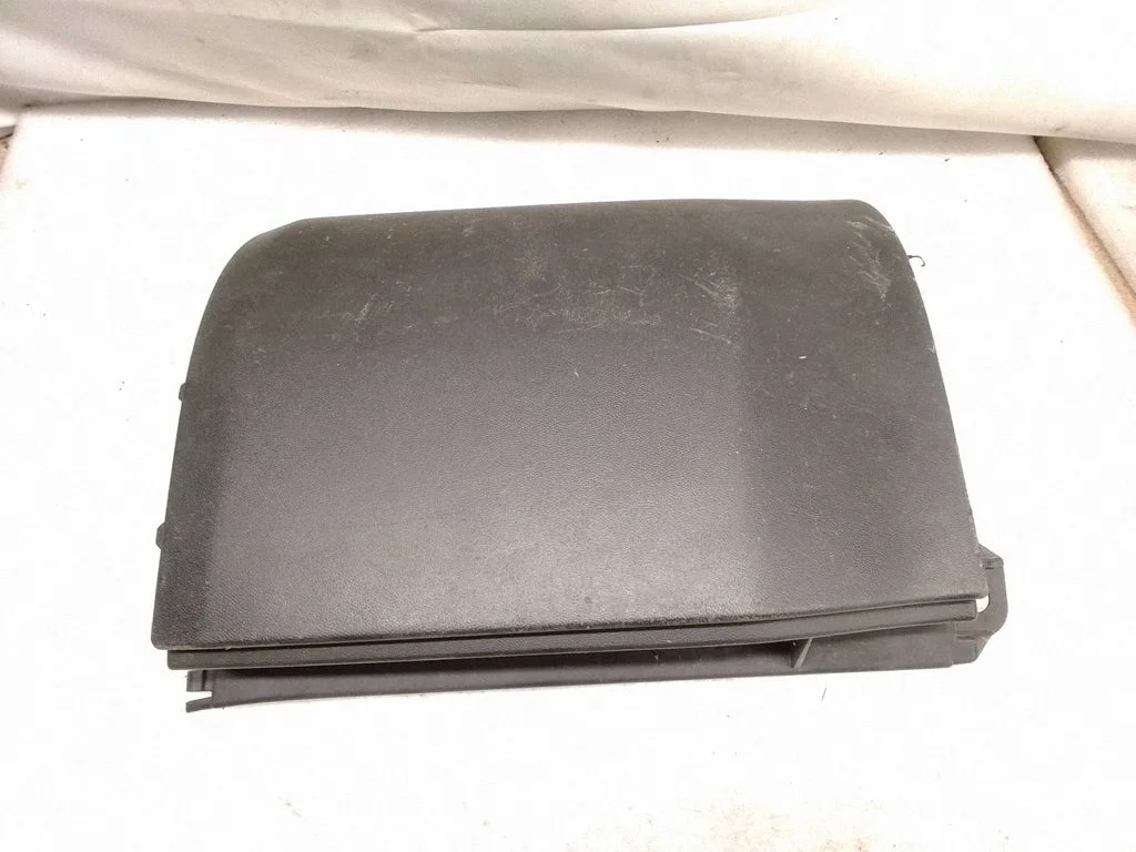 Rear bumper corner part panel trim 7H0807321D
