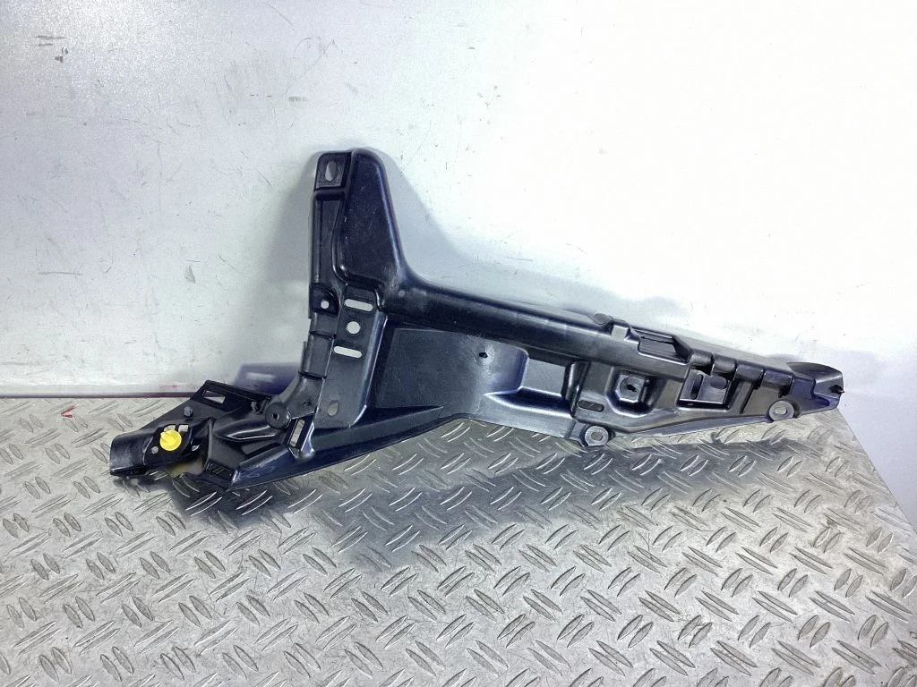 Bumper support mounting bracket corner – Tesla Model S (2012-)