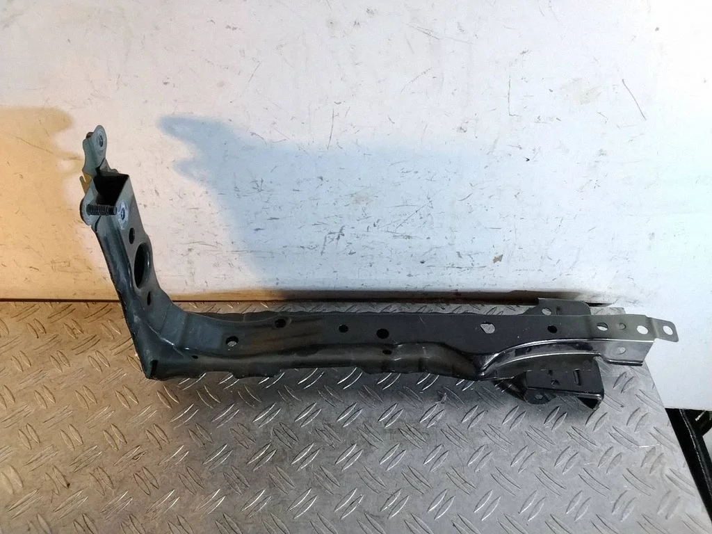 Radiator support slam panel bracket – Lexus NX (2014-2021)
