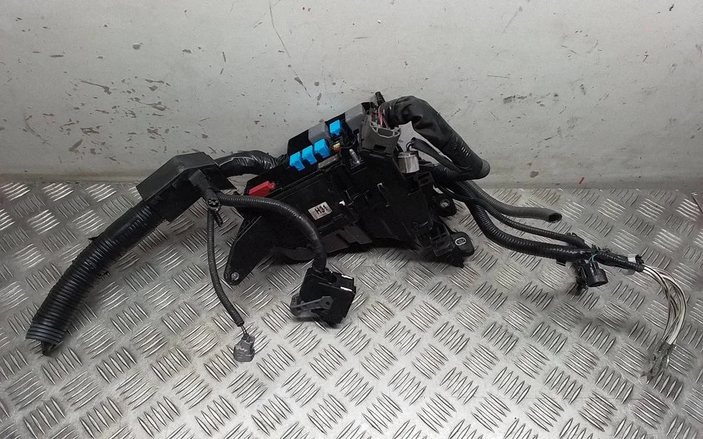 Fuse box set – Lexus NX (2021-)