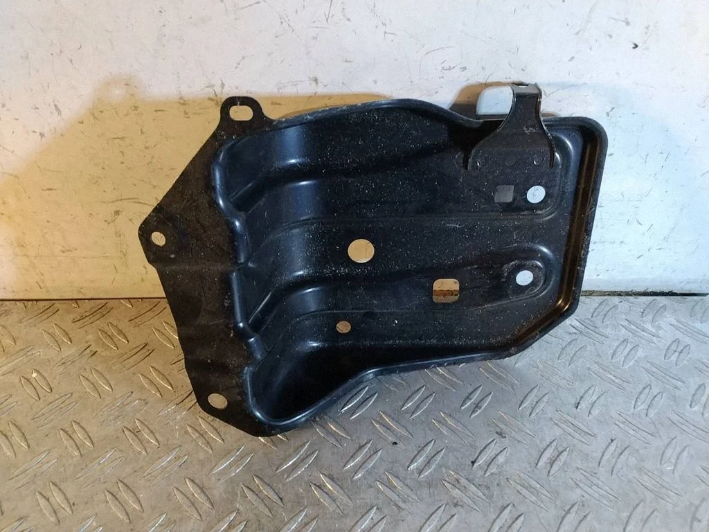 Battery tray – Toyota RAV 4 (XA40) (2012-2018)