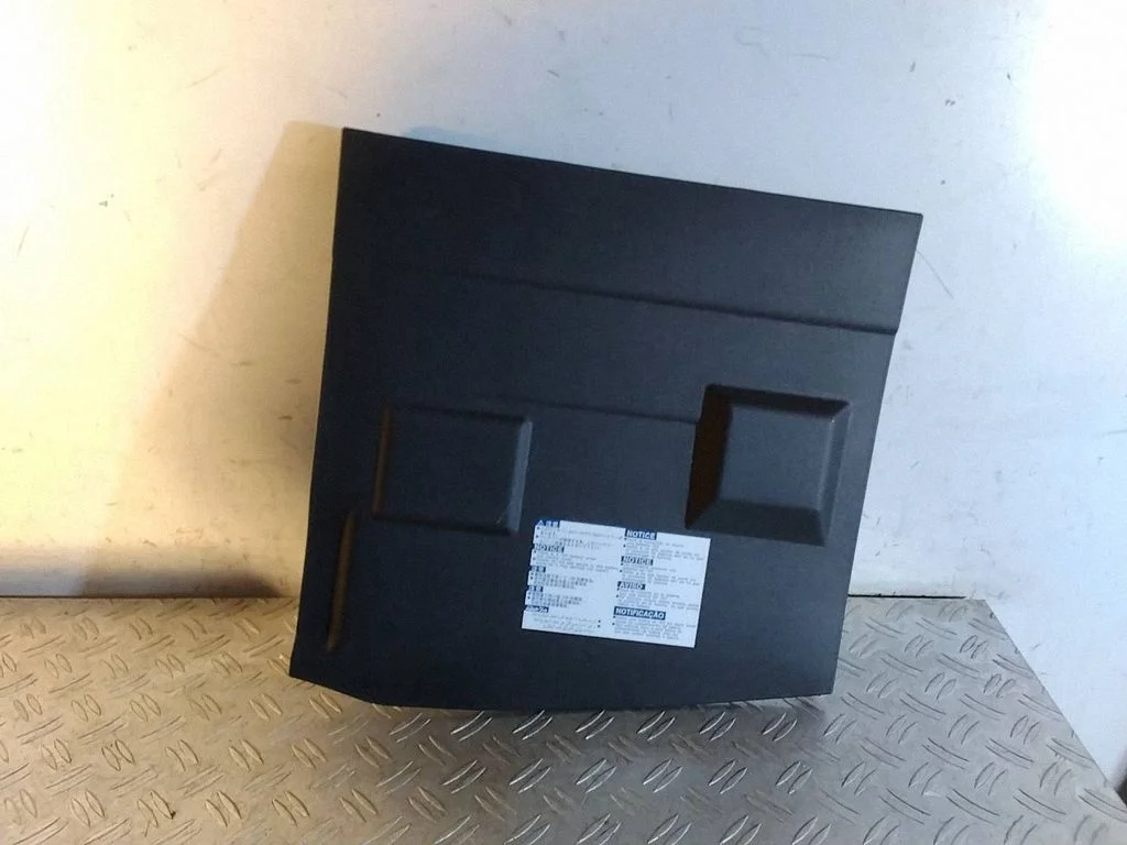 Battery box tray cover/lid – Lexus RX 450H (2016-)
