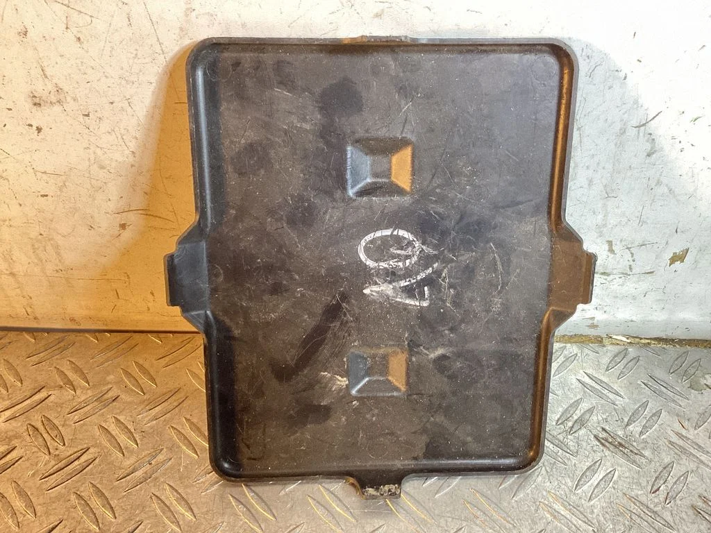 Battery box tray cover/lid – Lexus RX III (2008-2015)