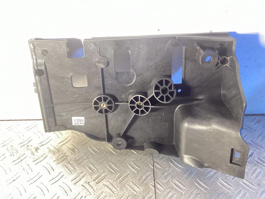 Battery tray – Land Rover Range Rover Sport L320 (2005-2013)