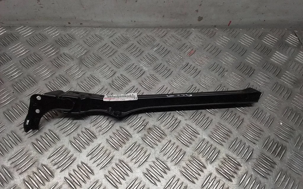 Muu mootoriruumi osa – Lexus IS III XE30 (2013-2020)