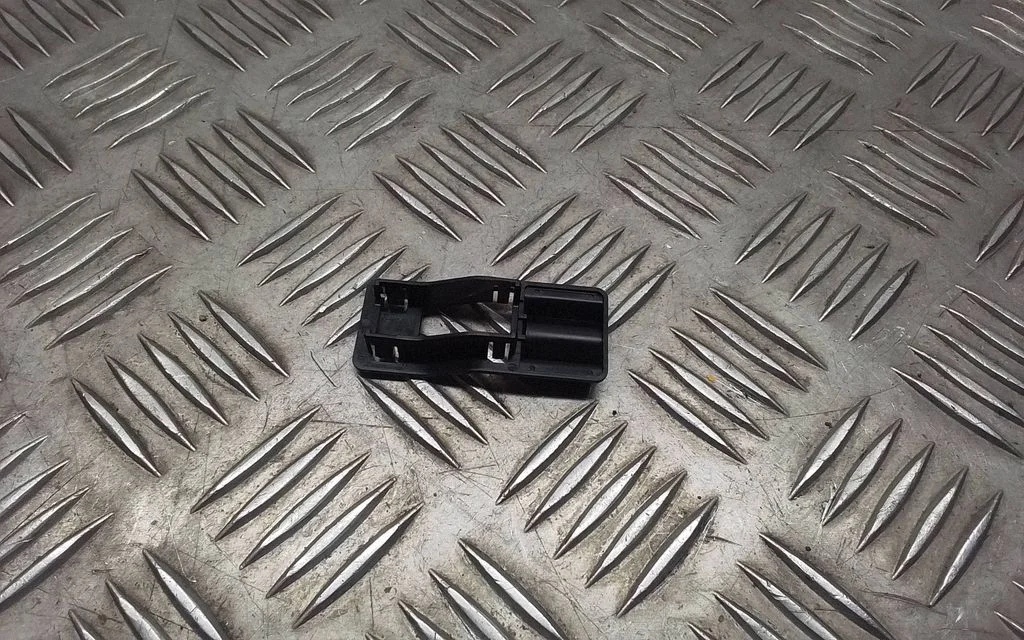 Other engine bay part 57242SA000