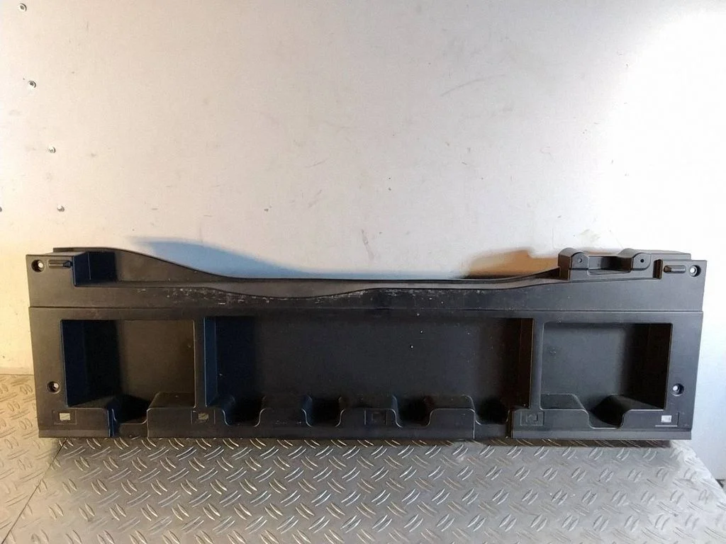 Pagasiruumi panipaik – Toyota RAV 4 (XA40) (2012-2018)