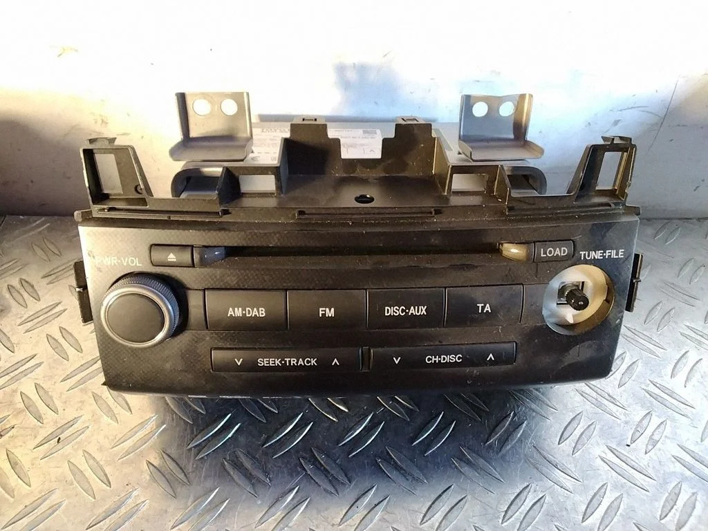 Raadio / CD/DVD-mängija / navigatsioon – Toyota Land Cruiser (J200) (2008-)