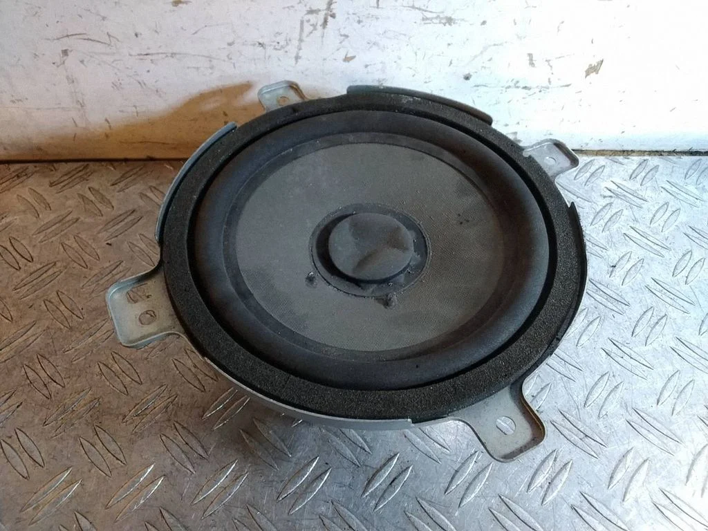 Subwoofer speaker – Honda Accord (2008-2016)