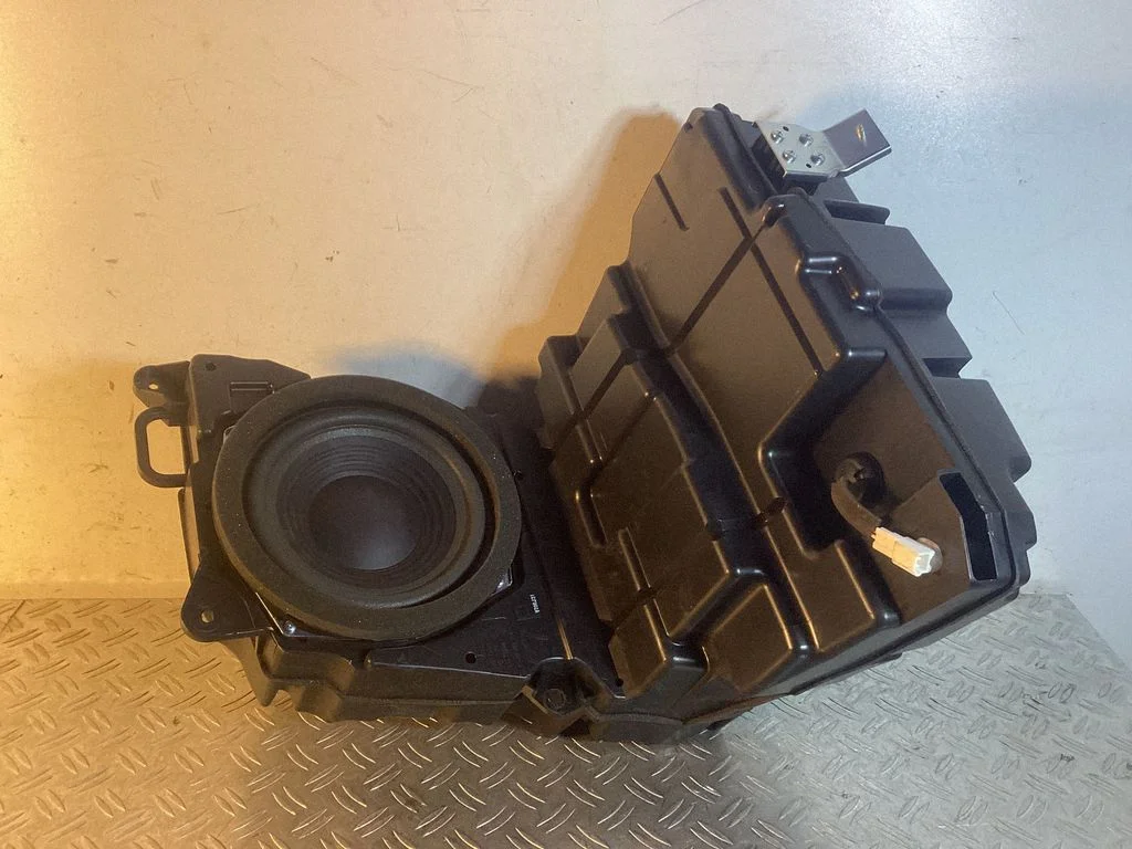 Subwoofer speaker – Lexus RX 450H (2016-)