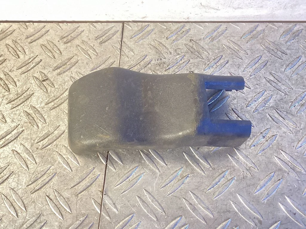 Sliding door rail trim – Toyota Land Cruiser (J150) (2009-)