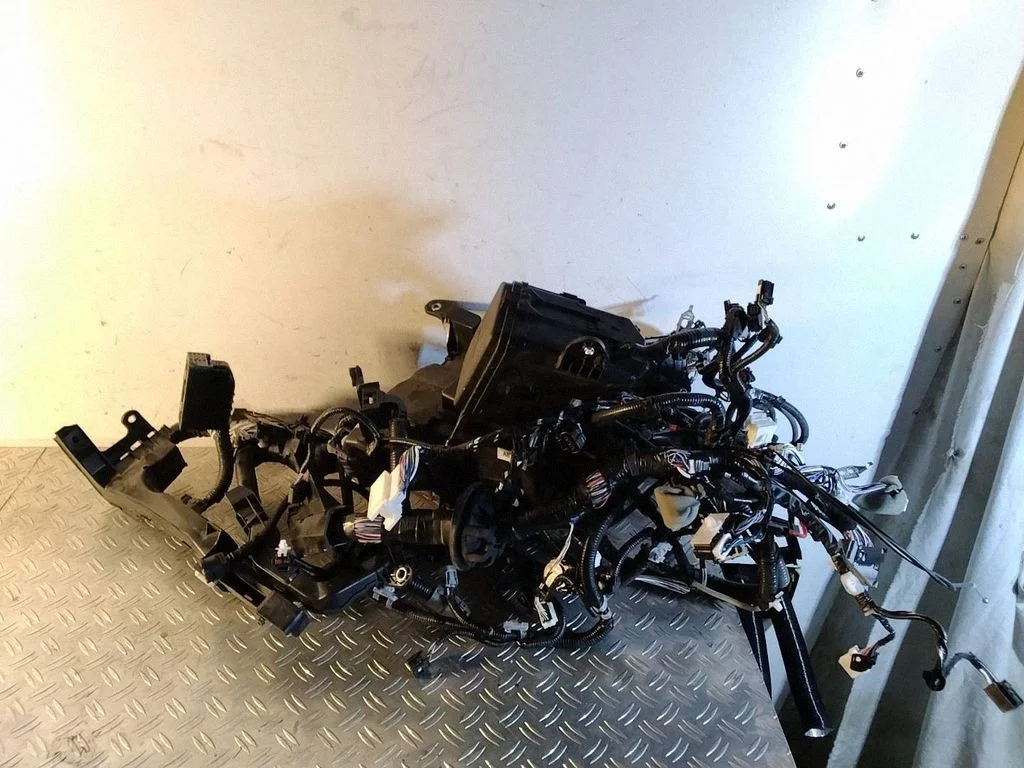Engine installation wiring loom – Lexus RX 450H (2016-)