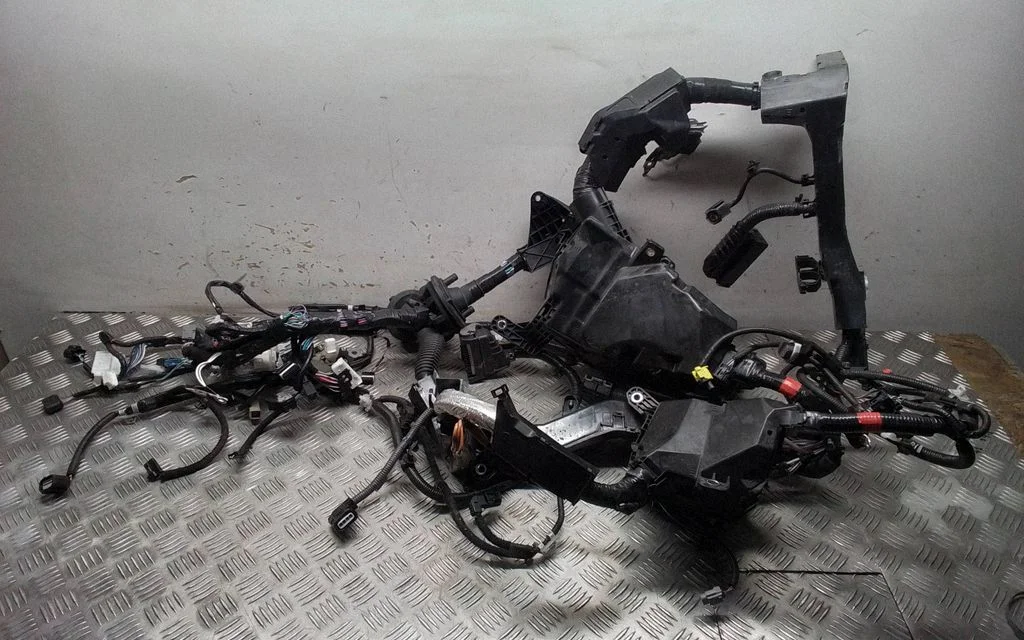 Engine installation wiring loom – Lexus RX 450H (2016-)