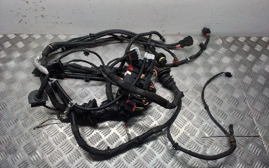 Engine installation wiring loom – Porsche Macan (95B) (2019-)