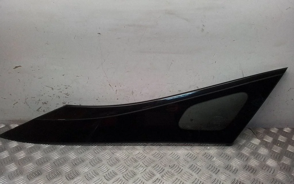 Rear side window – Lexus RX 450H (2016-)