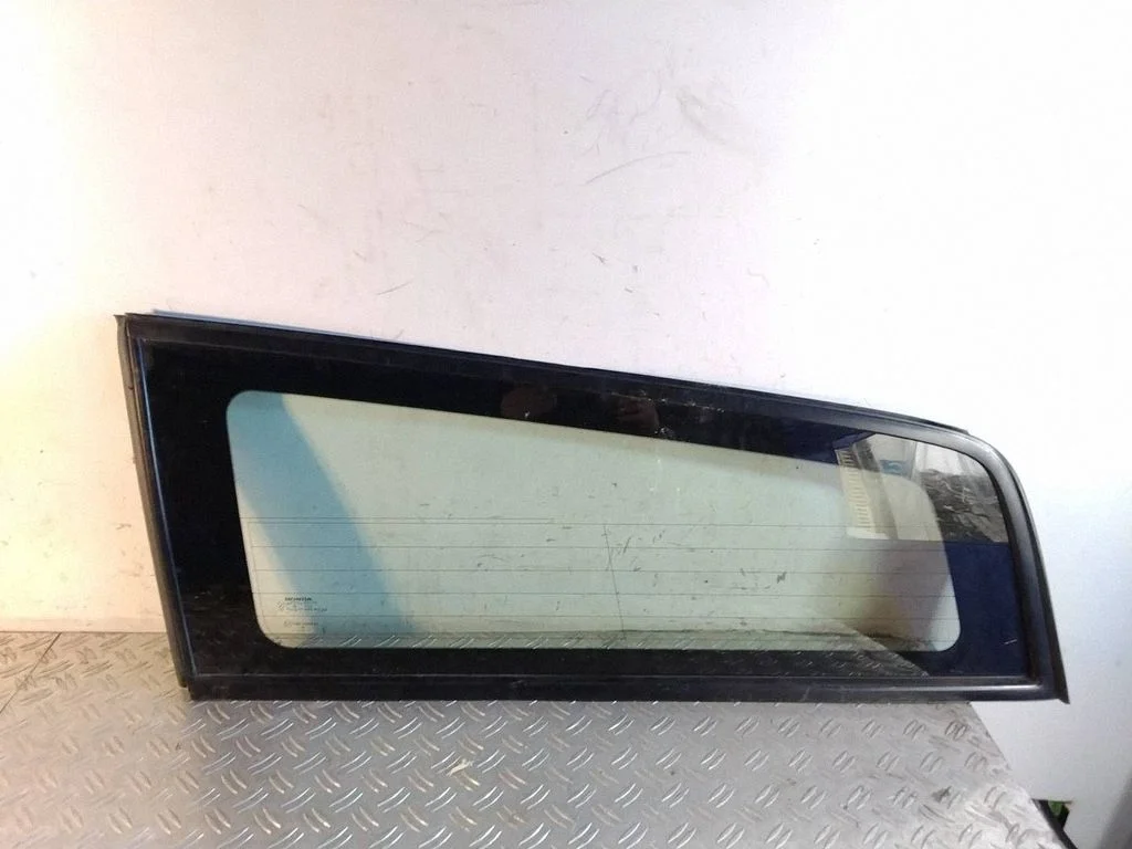 Rear side window – Honda Accord (2003-2007)