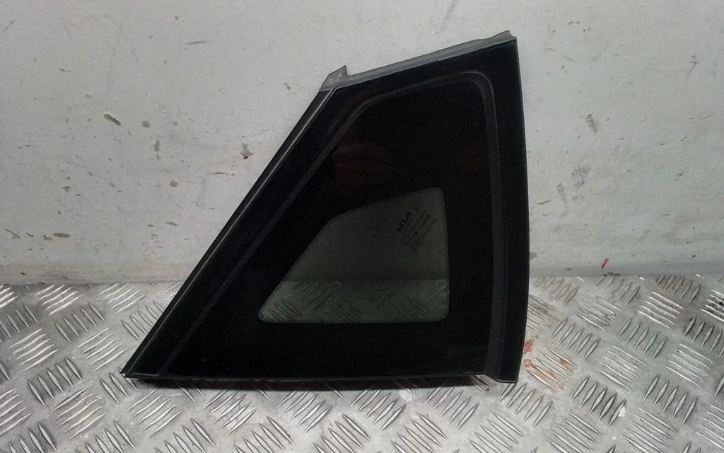 Rear side window – KIA EV6 (2021-)