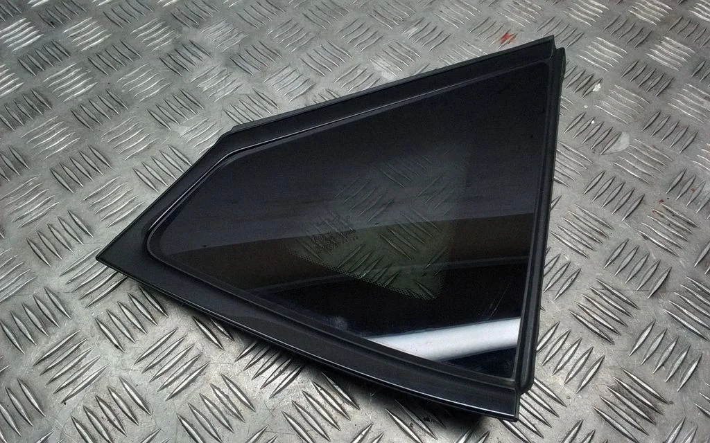 Rear side window – KIA EV6 (2021-)