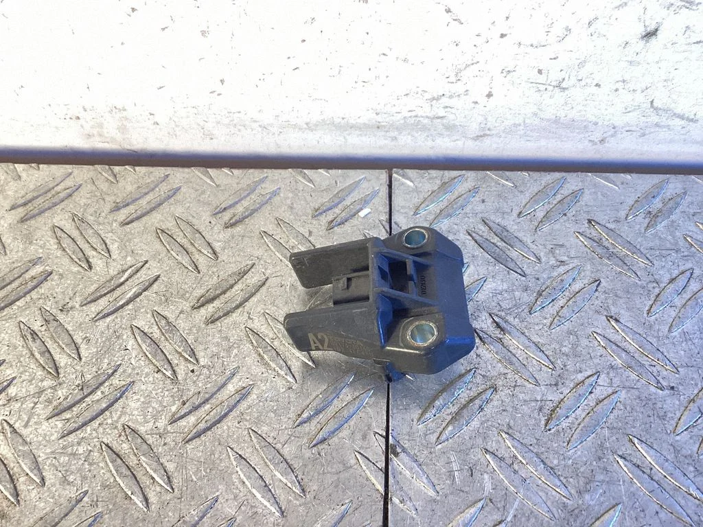 Airbag deployment crash/impact sensor – Toyota Land Cruiser (J150) (2009-)