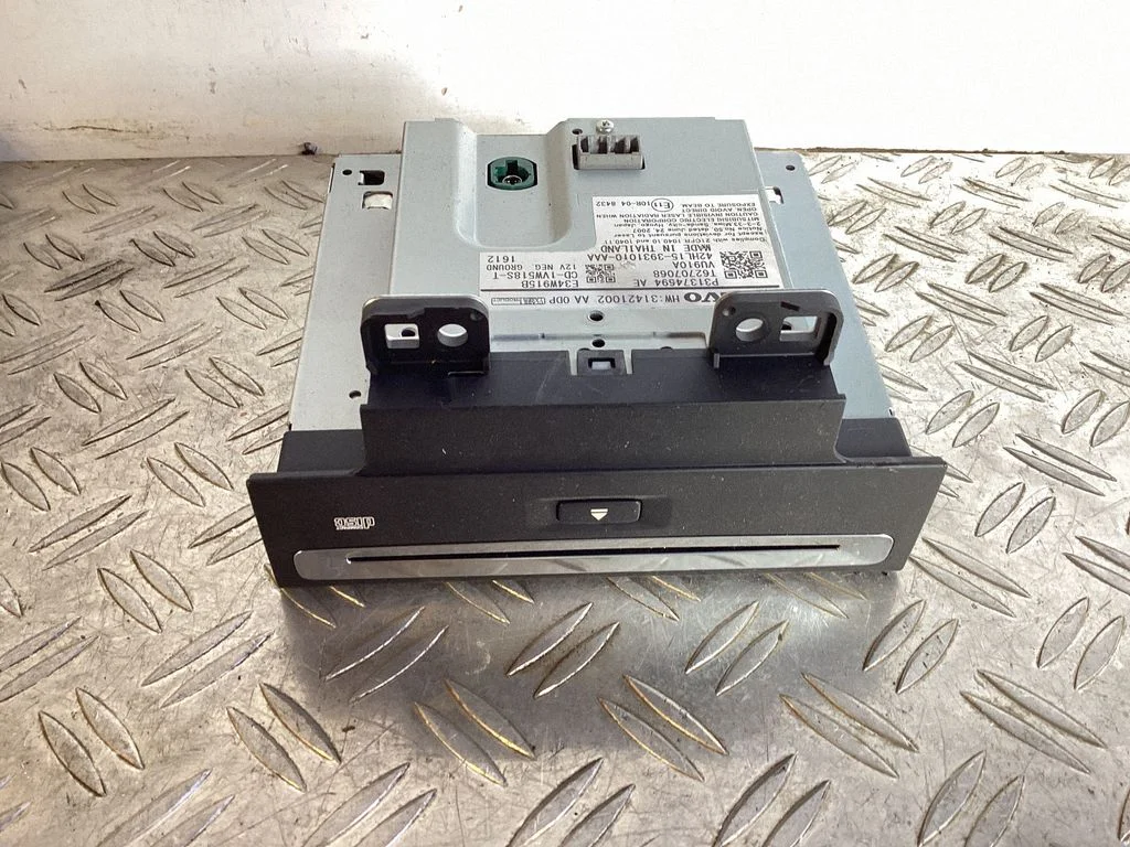 CD/DVD changer – Volvo S90, V90 (2016-)