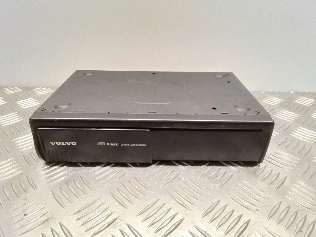 CD/DVD changer – Volvo S80 (1999-2003)