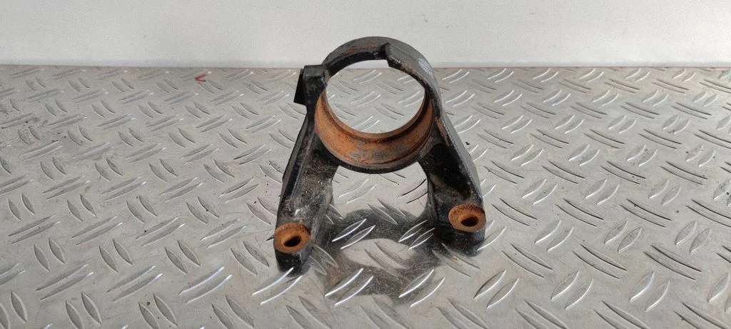Driveshaft support bearing bracket – Toyota RAV 4 (XA40) (2012-2018)