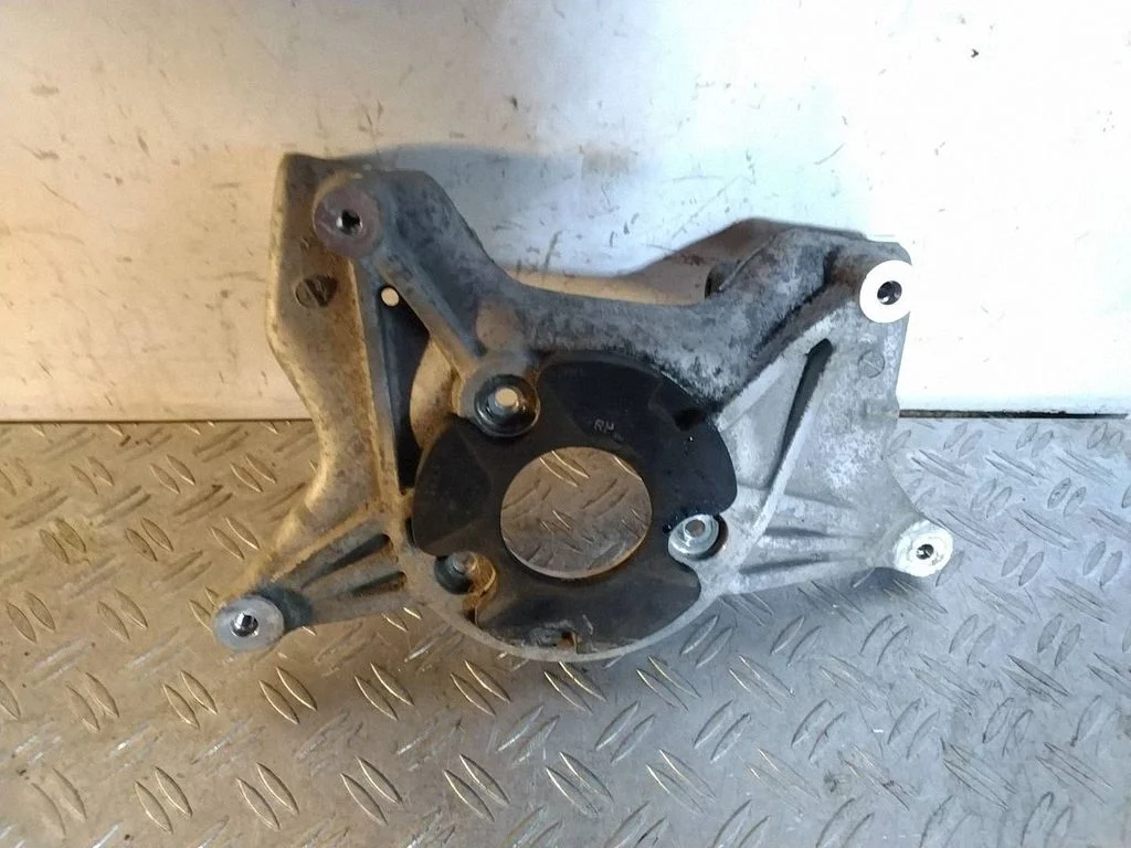 Coil spring mount – Tesla Model Y (2020-)