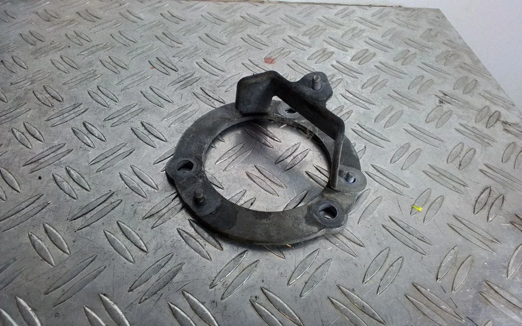 Coil spring mount – Porsche Cayenne (92A) (2010-2017)