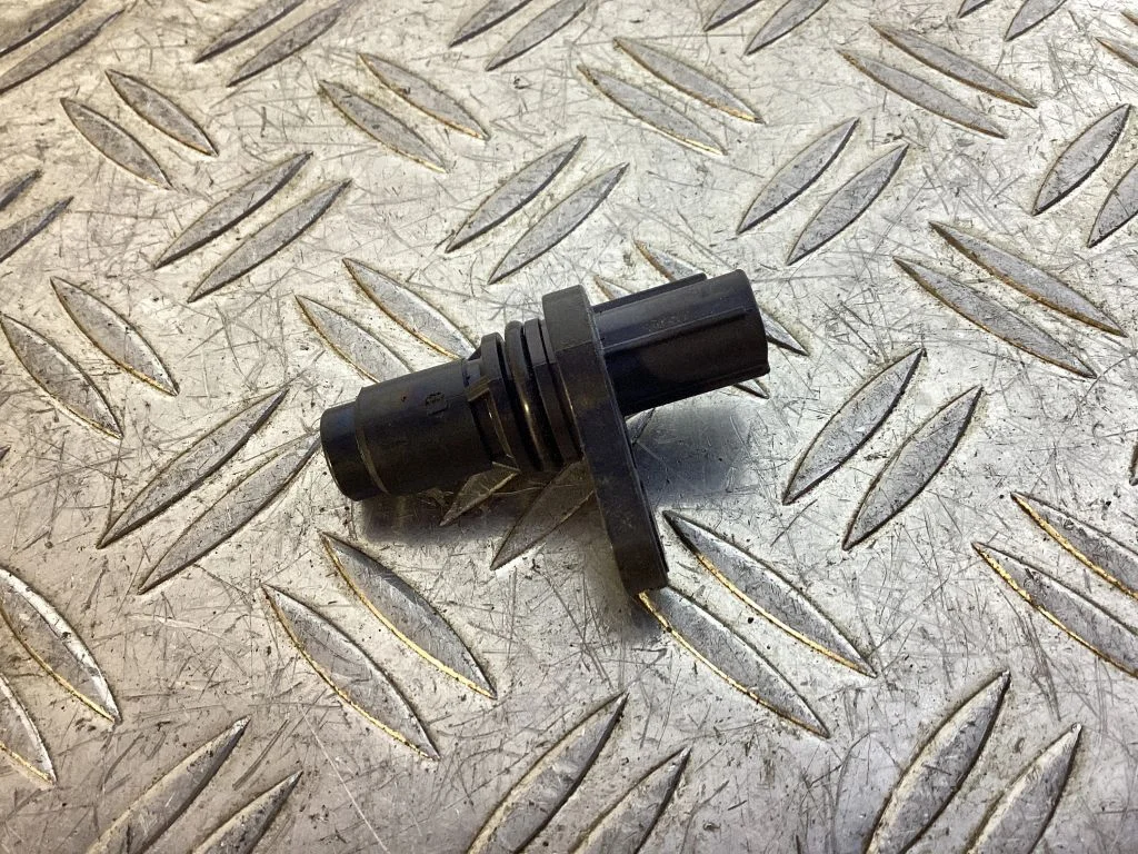 Crankshaft position sensor – Lexus GS 250 350 300H 450H (2013-)