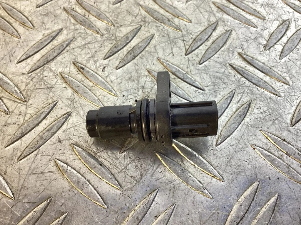 Crankshaft position sensor – Lexus GS 250 350 300H 450H (2013-)