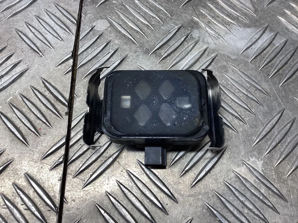 Rain sensor – Land Rover Range Rover L322 (2002-2012)