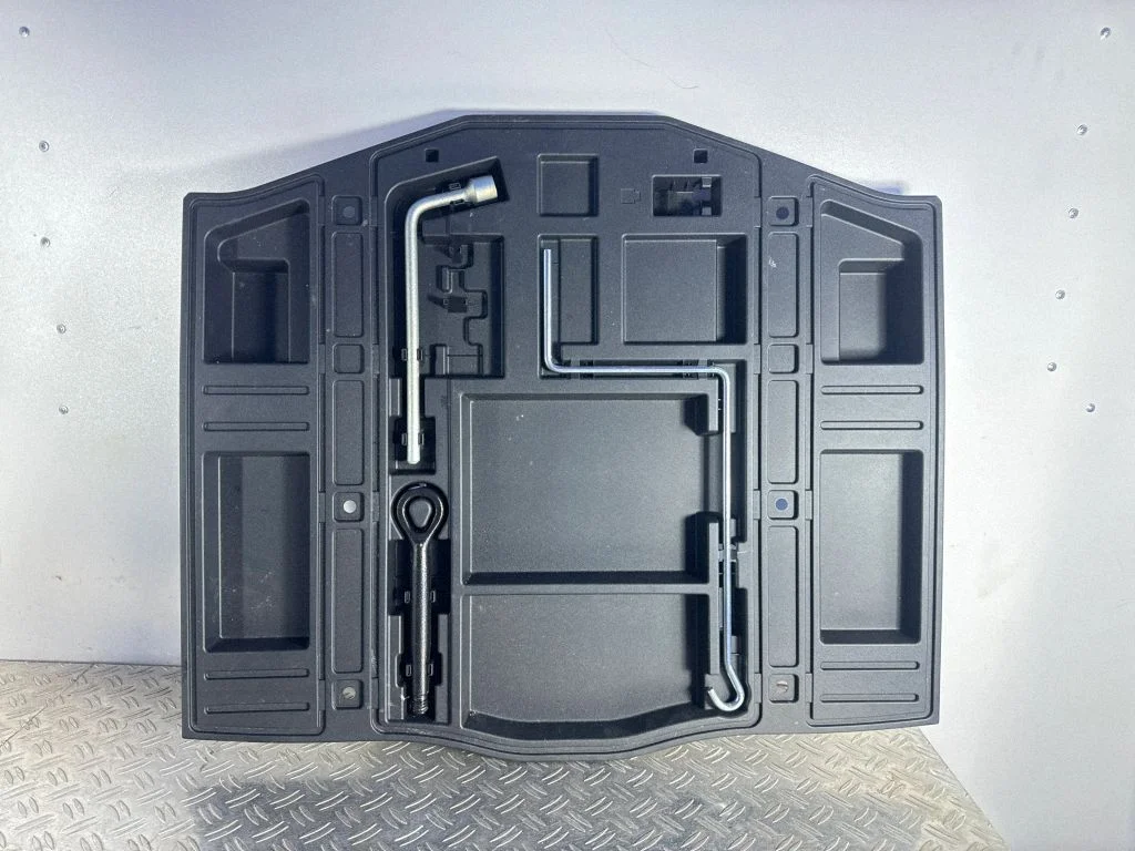 Tool set – Lexus RC (2014-)