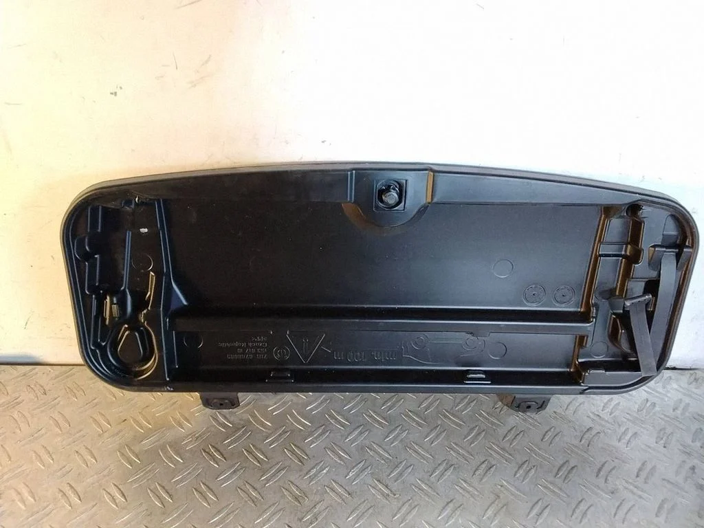 Tool box – BMW 5 Series F10 F11 (2009-2016)