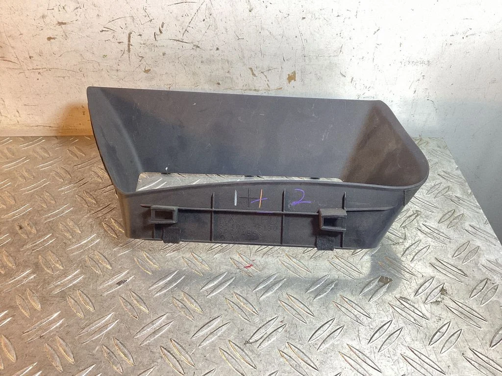 Radio/GPS head unit trim – Lexus RX III (2008-2015)