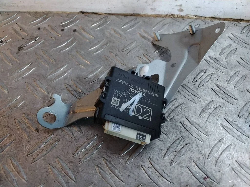 Light module LCM – Lexus IS III XE30 (2013-2020)