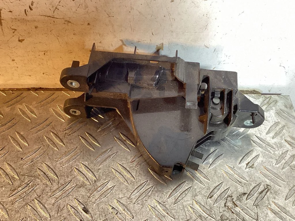 Seat back rest control lever/handle – Lexus RX III (2008-2015)