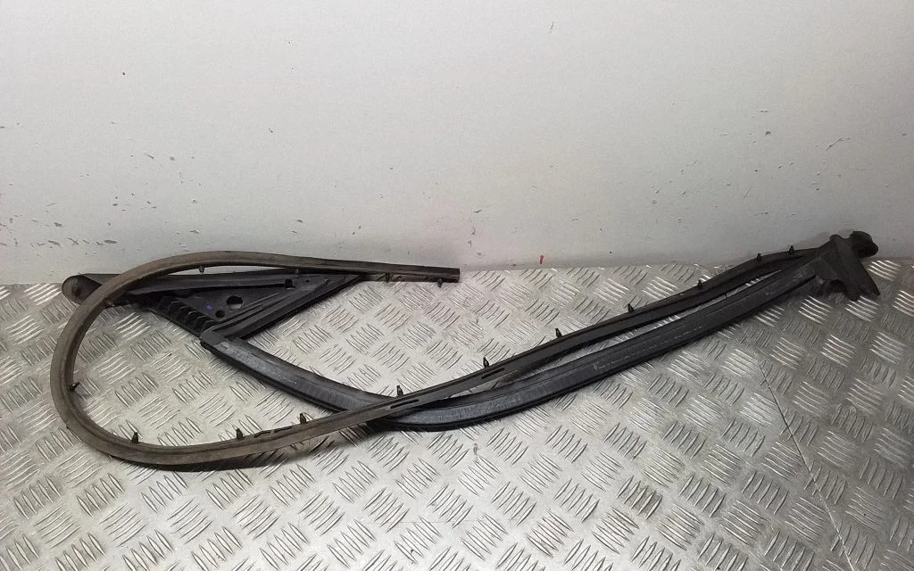 Tagaukse akna tihend – Porsche Boxster 987 (2005-2012)