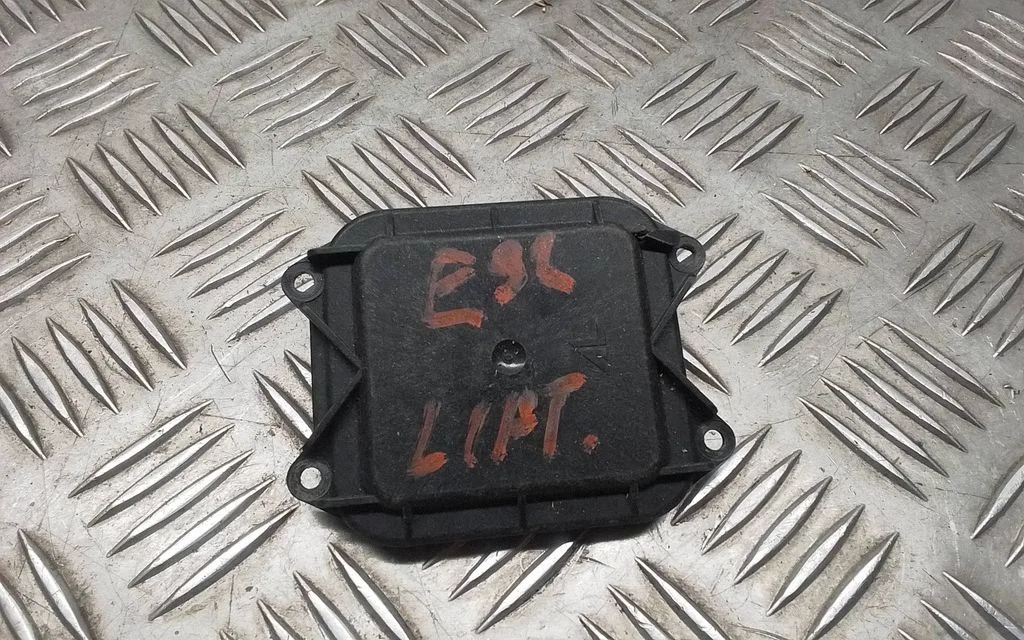 Headlight ballast module Xenon 717158701